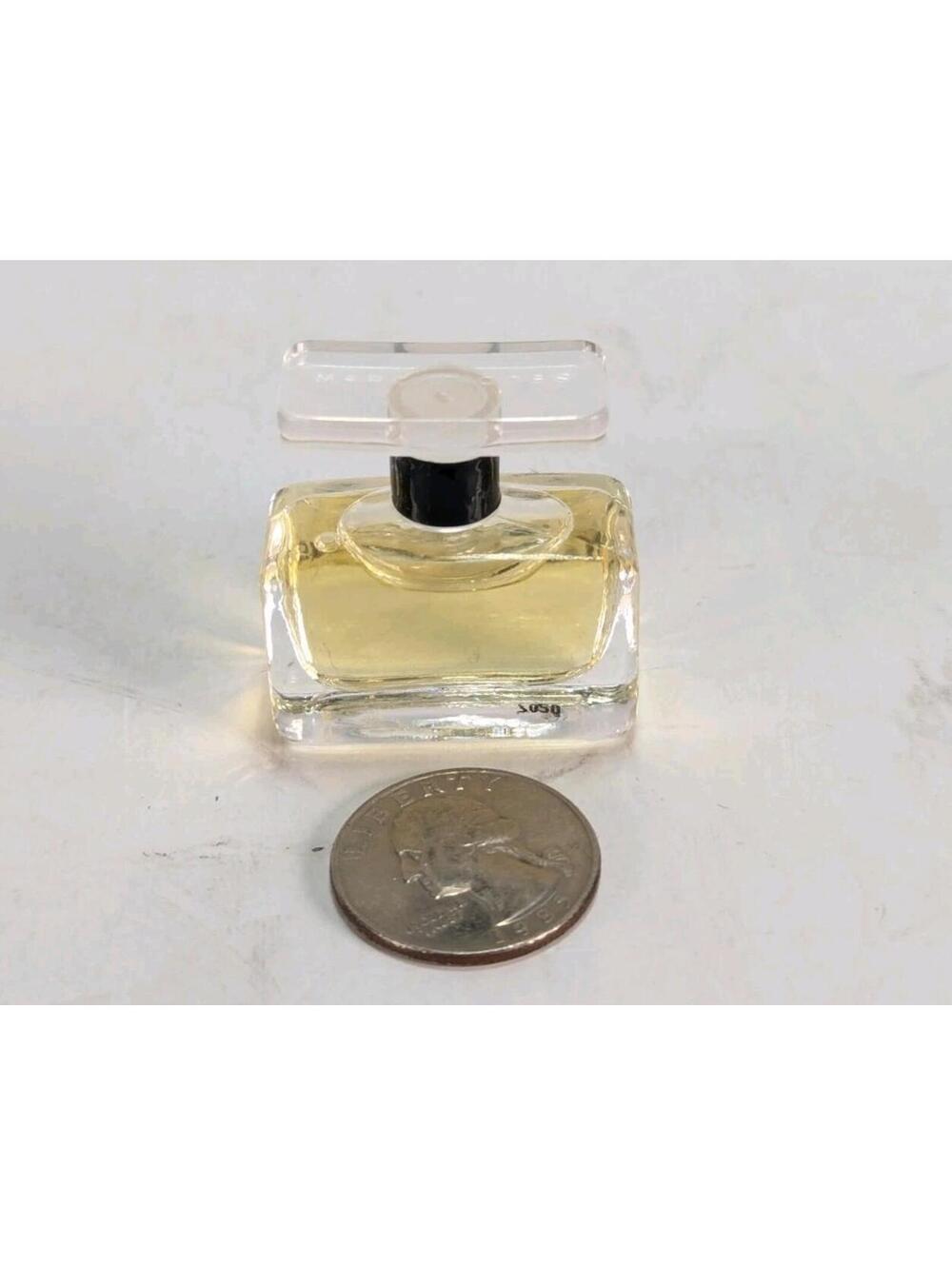 Marc Jacobs Perfume Parfum 0.13 fl oz / 4 ml Splash Mini Travel Size Scent Colog